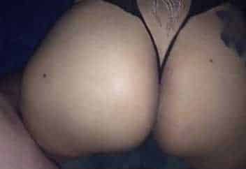 bunda de calcinha sexy rebolando