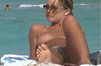 nua na praia de nudismo