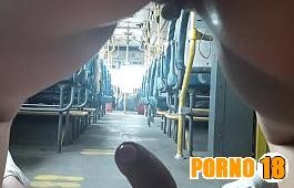 flagra gostosa no onibus sexo