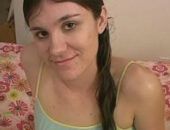 Coroa comendo novinha em video caseiro